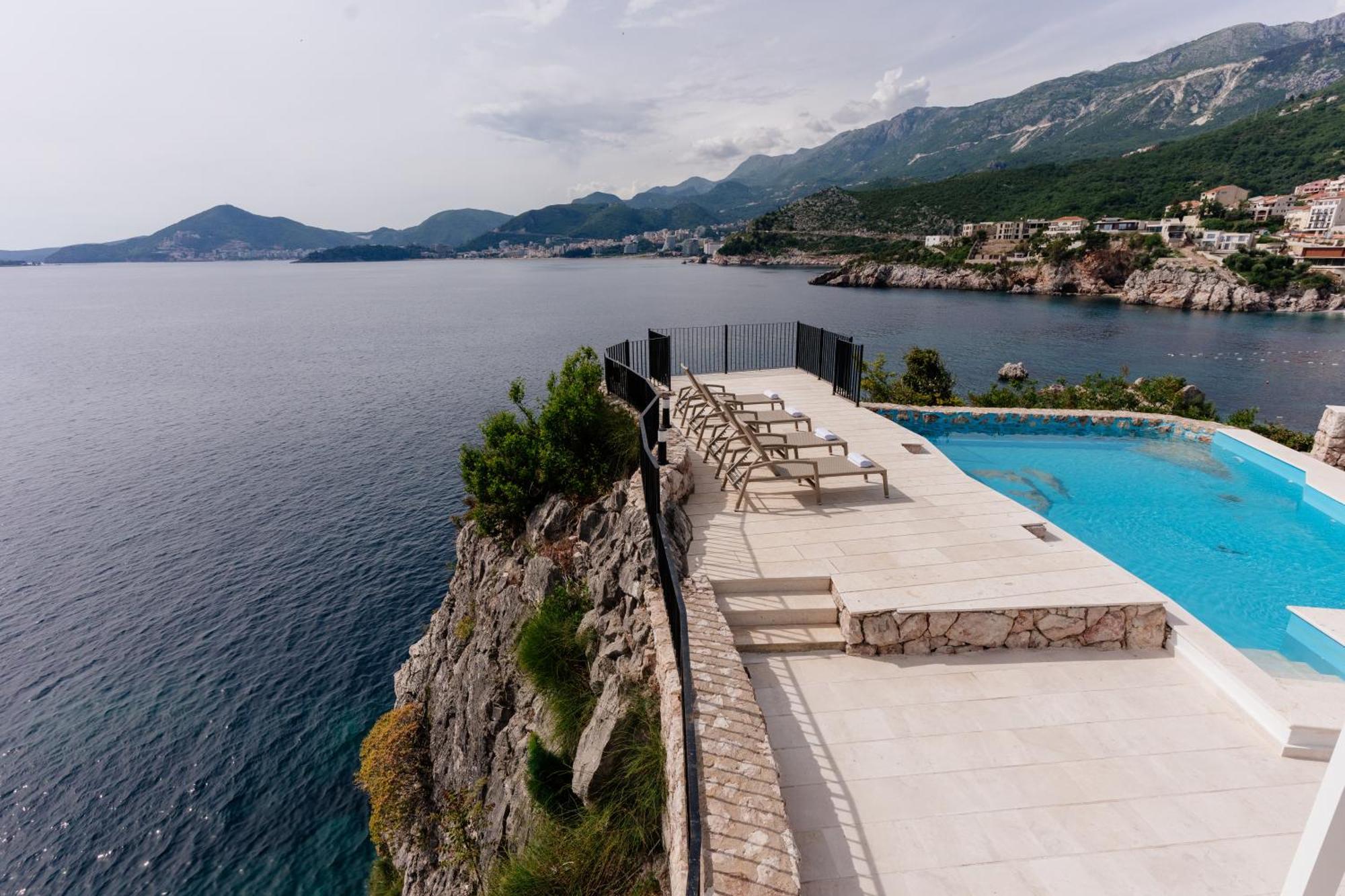 Blanche Cliff Apartments Sveti Stefan Exteriör bild