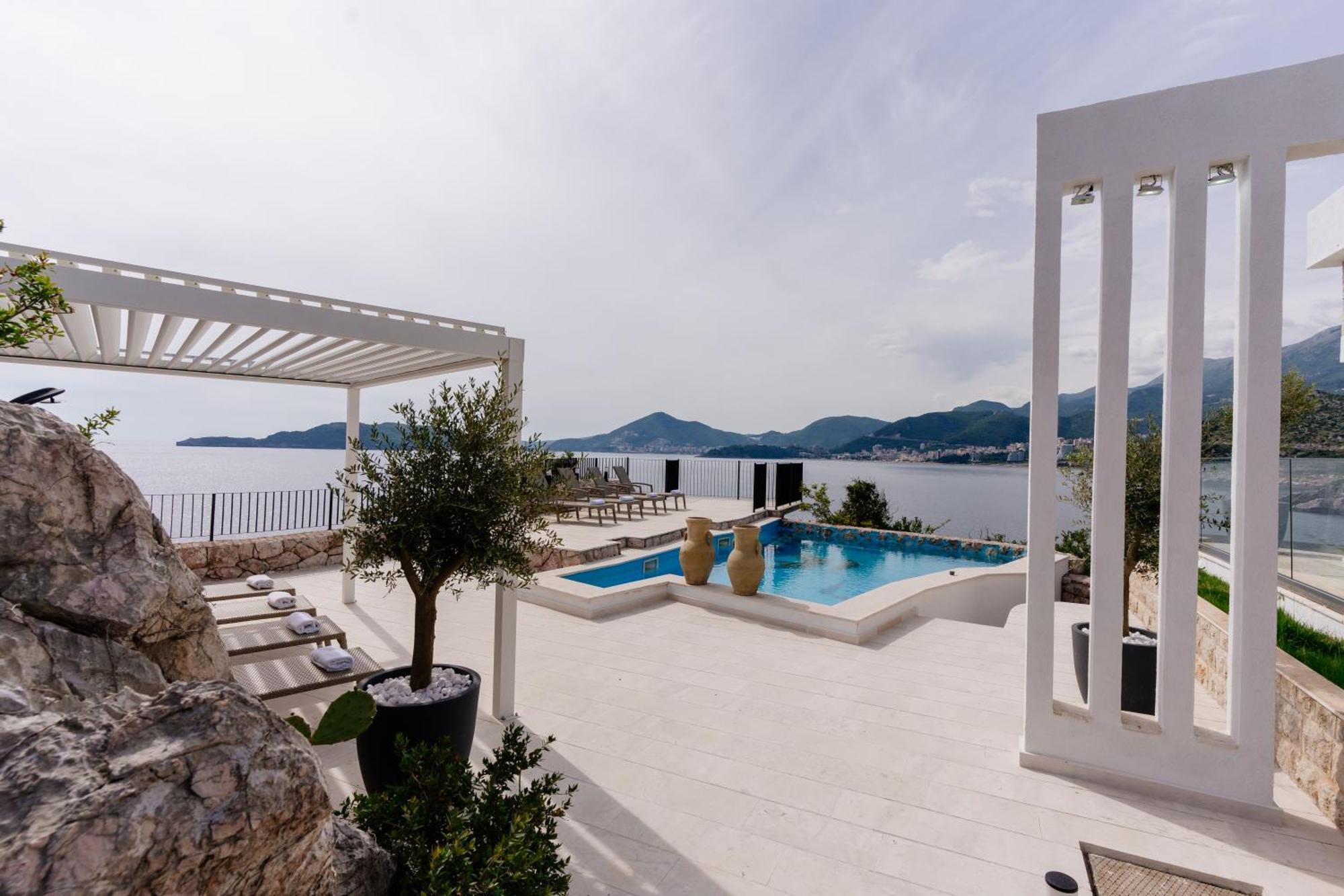 Blanche Cliff Apartments Sveti Stefan Exteriör bild